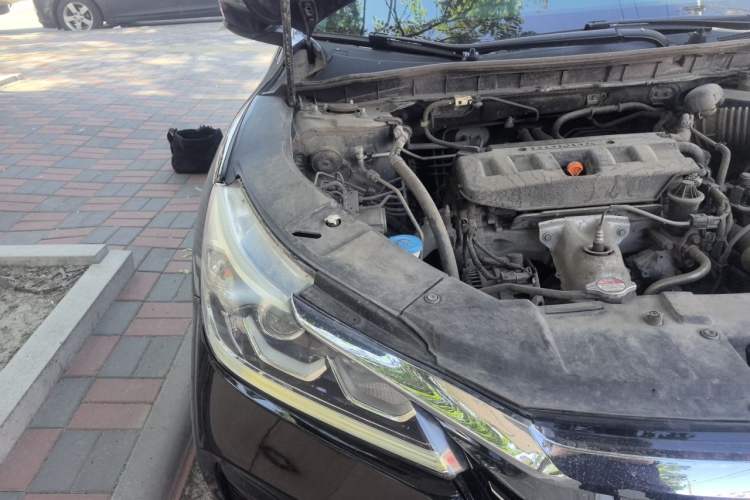 Used Honda Accord 2016 2.0L Comfort Edition Engine Bay Right