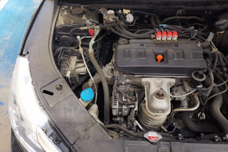 Used Honda Accord 2016 2.0L Comfort Edition Engine Bay Right