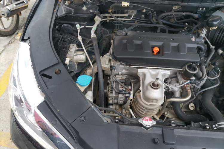 Used Honda Accord 2016 2.0L Comfort Edition Engine Bay Right