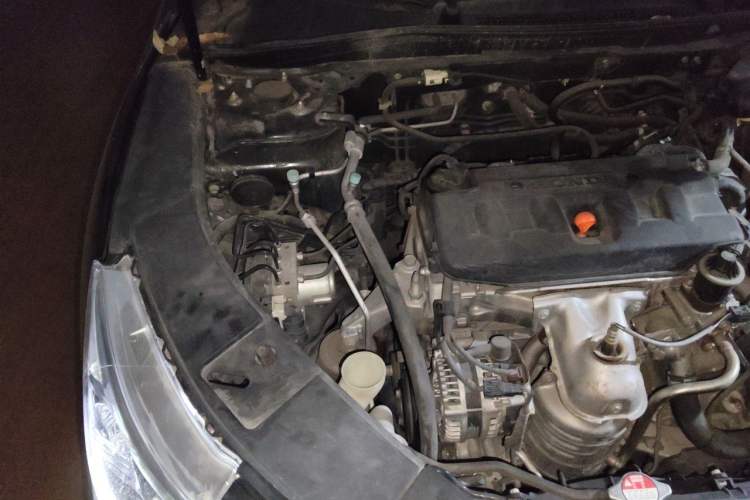Used Honda Accord 2016 2.0L Comfort Edition Engine Bay Right