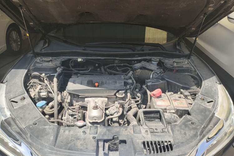Used Honda Accord 2016 2.0L Comfort Edition Engine Bay