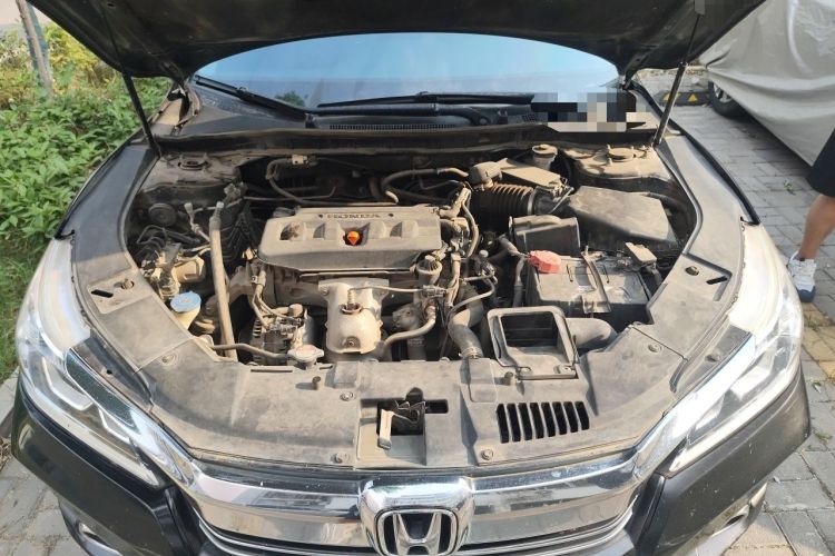 Used Honda Accord 2016 2.0L Comfort Edition Engine Bay