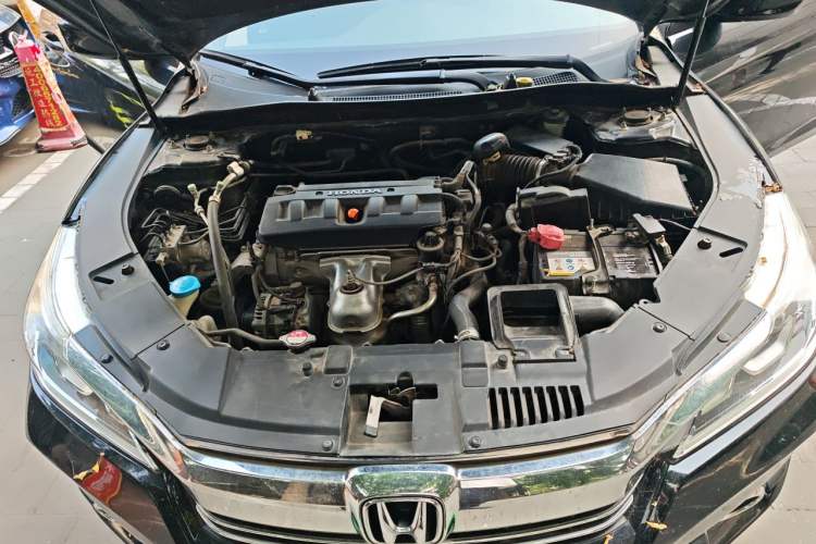 Used Honda Accord 2016 2.0L Comfort Edition Engine Bay