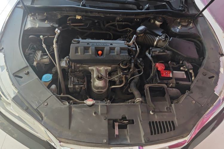 Used Honda Accord 2016 2.0L Comfort Edition Engine Bay
