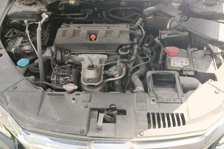 Used Honda Accord 2016 2.0L Comfort Edition Engine Bay