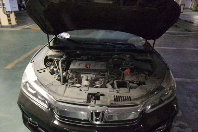 Used Honda Accord 2016 2.0L Comfort Edition Engine Bay