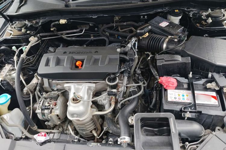 Used Honda Accord 2016 2.0L Comfort Edition Engine Bay