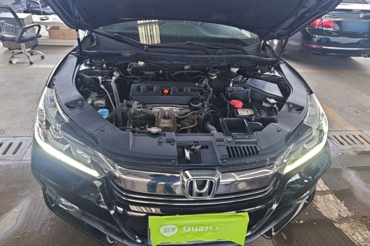 Used Honda Accord 2016 2.0L Comfort Edition Engine Bay
