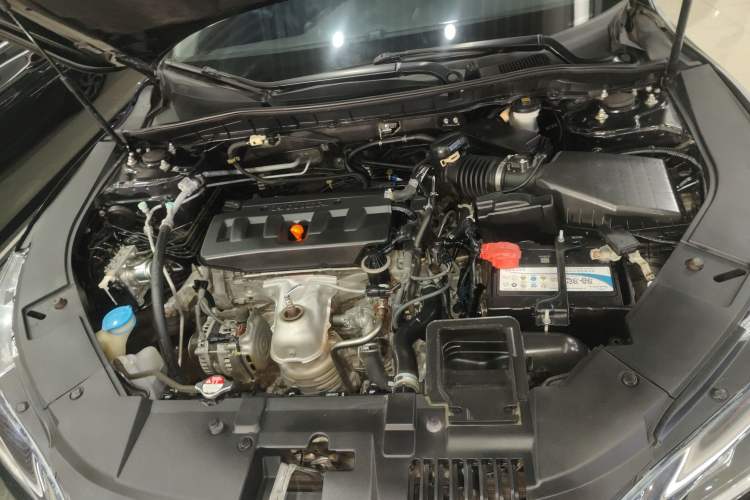 Used Honda Accord 2016 2.0L Comfort Edition Engine Bay