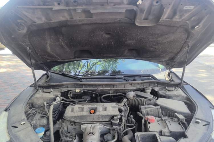 Used Honda Accord 2016 2.0L Comfort Edition Engine Bay