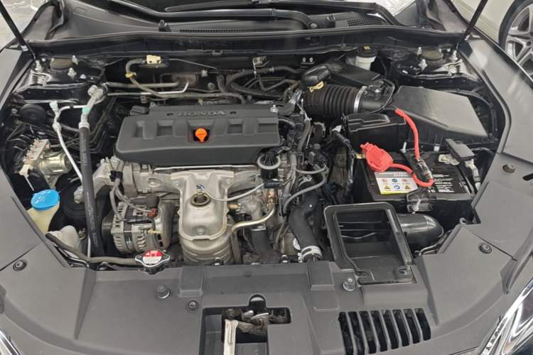 Used Honda Accord 2016 2.0L Comfort Edition Engine Bay