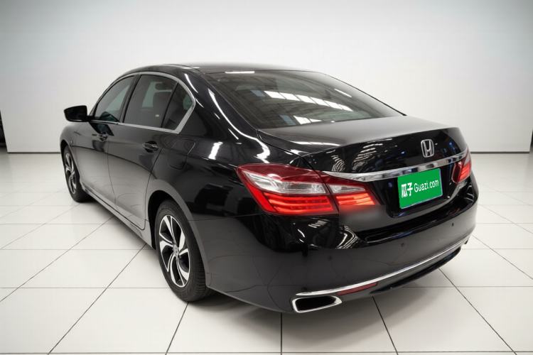 Used Honda Accord 2016 2.0L Comfort Edition Exterior 2