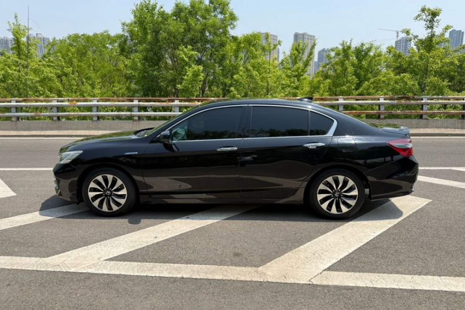 Used Honda Accord 2016 Hybrid 2.0L Sharp Edition Exterior 2