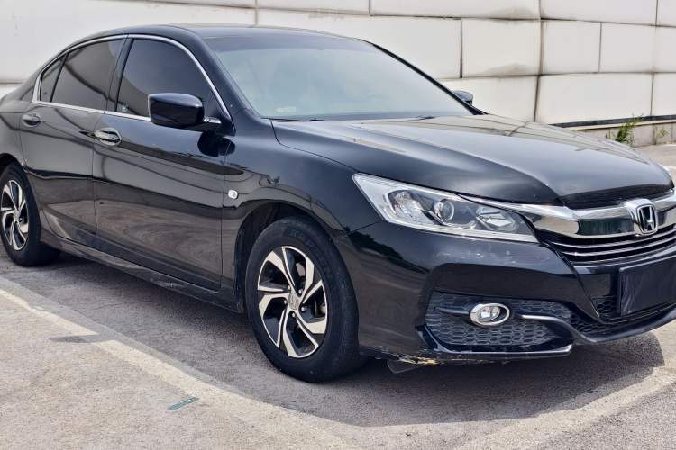 Used Honda Accord 2016 2.0L Comfort Edition Exterior 2