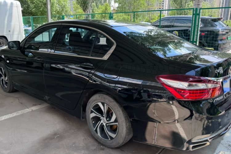 Used Honda Accord 2016 2.0L Elite Edition Exterior 3