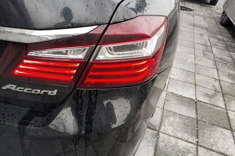 Used Honda Accord 2016 2.0L Comfort Edition Exterior 3