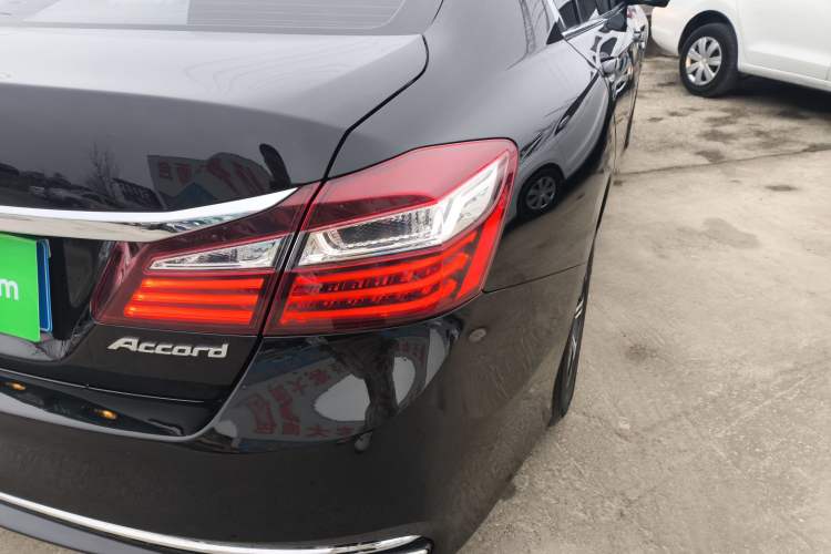 Used Honda Accord 2016 2.0L Comfort Edition Exterior 3