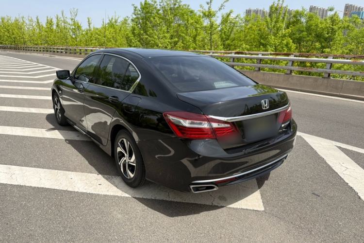 Used Honda Accord 2016 2.0L Comfort Edition Exterior 4