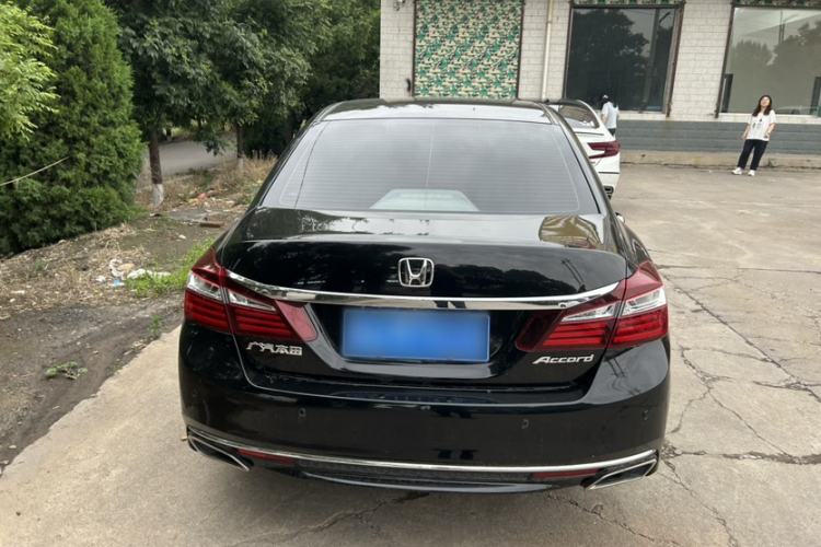 Used Honda Accord 2016 2.0L Comfort Edition Exterior 4