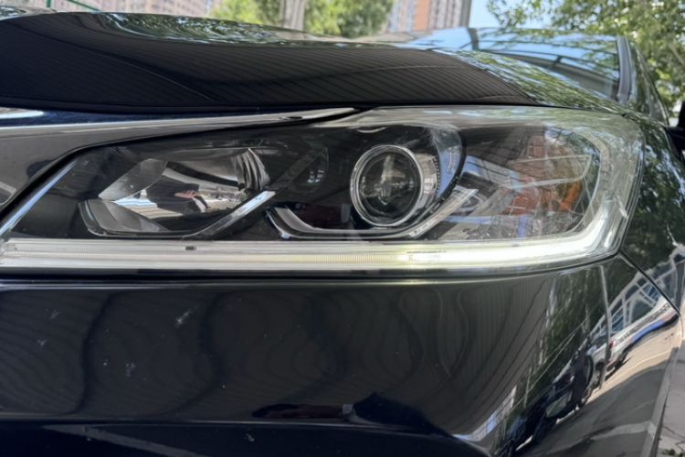 Used Honda Accord 2016 2.0L Elite Edition Exterior 4