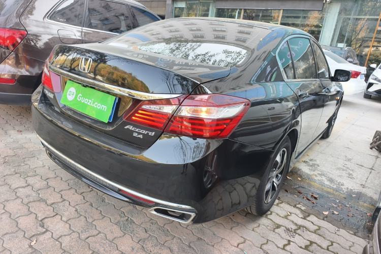 Used Honda Accord 2016 2.0L Comfort Edition Exterior 5