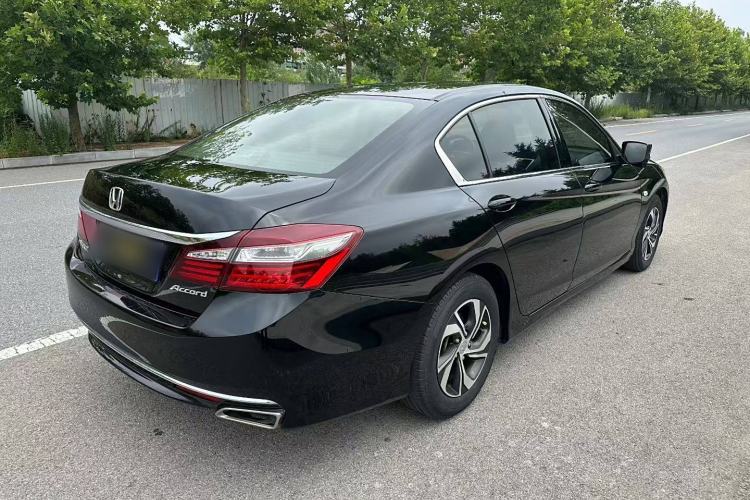 Used Honda Accord 2016 2.0L Comfort Edition Exterior 5