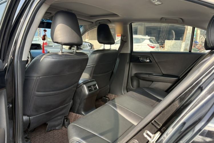 Used Honda Accord 2016 2.0L Comfort Edition Exterior 5