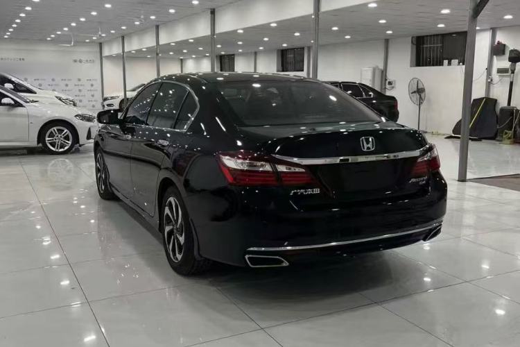 Used Honda Accord 2016 2.4L Comfort Edition Exterior 5