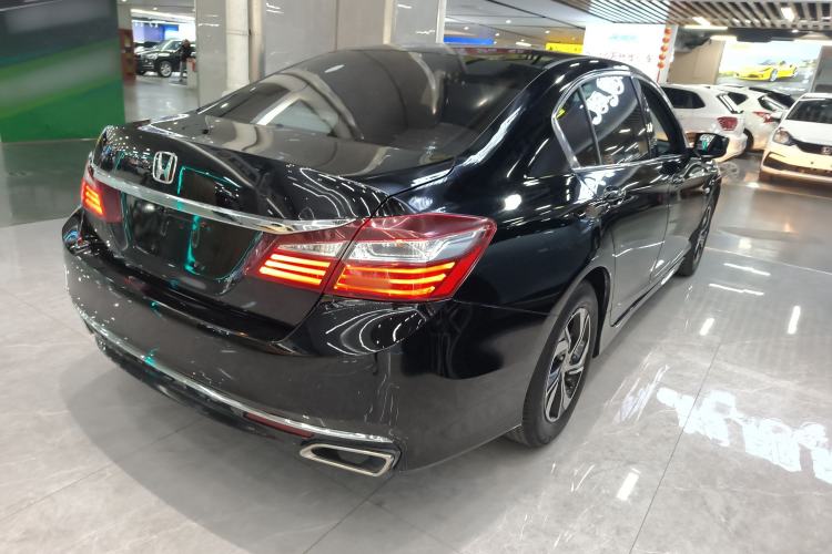 Used Honda Accord 2016 2.0L Elite Edition Exterior 5