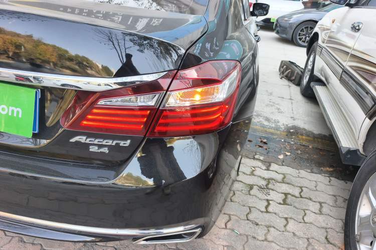 Used Honda Accord 2016 2.0L Comfort Edition Exterior 6
