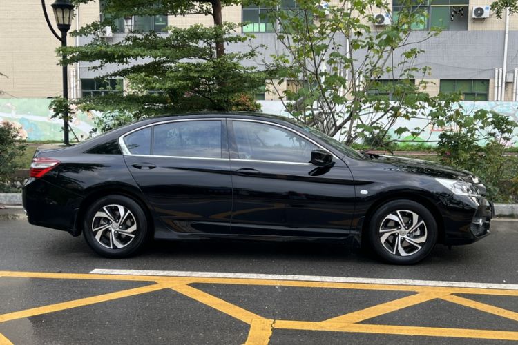 Used Honda Accord 2016 2.0L Elite Edition Exterior 6