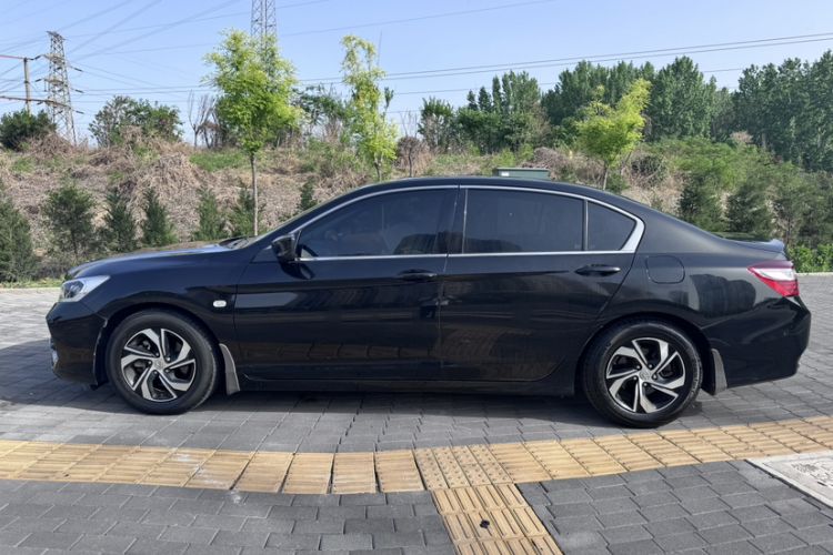 Used Honda Accord 2016 2.0L Comfort Edition Exterior 7