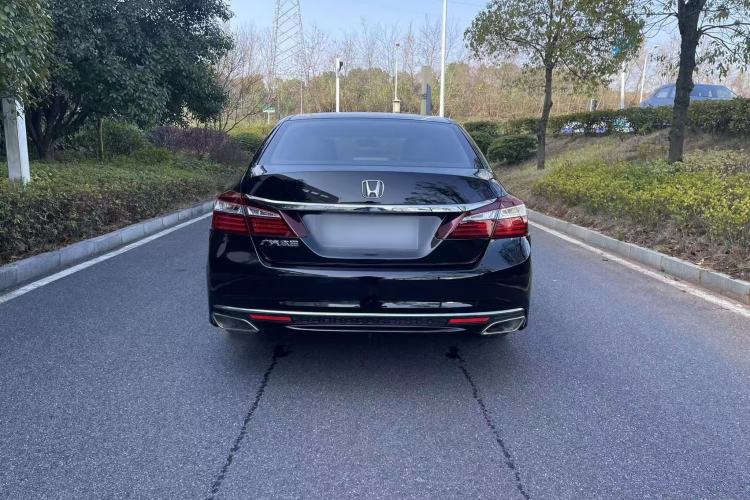 Used Honda Accord 2016 2.0L Comfort Edition Exterior 8