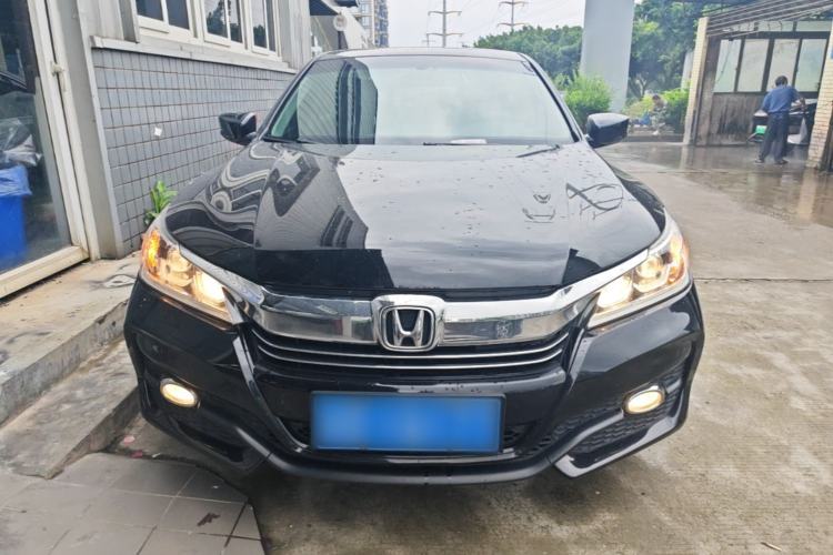 Used Honda Accord 2016 2.0L Comfort Edition Front