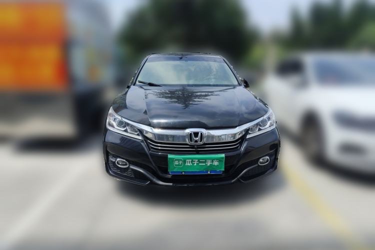 Used Honda Accord 2016 2.0L Comfort Edition Front