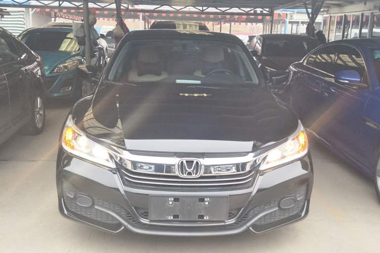 Used Honda Accord 2016 2.0L Comfort Edition Front