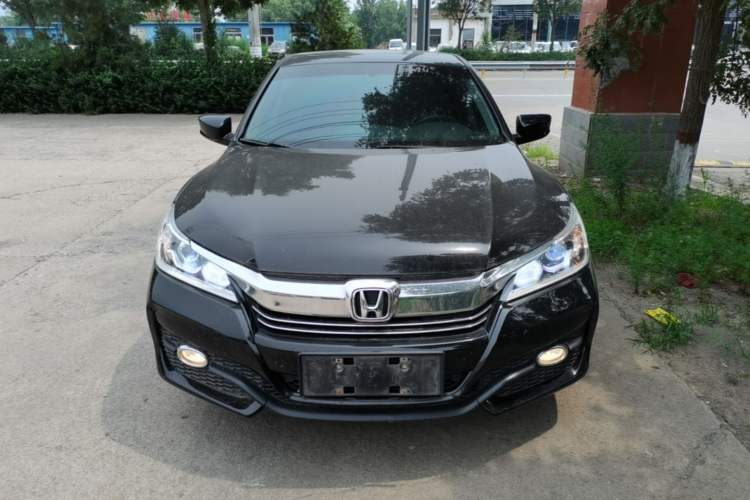 Used Honda Accord 2016 2.0L Comfort Edition Front