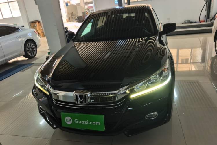 Used Honda Accord 2016 2.0L Comfort Edition Front