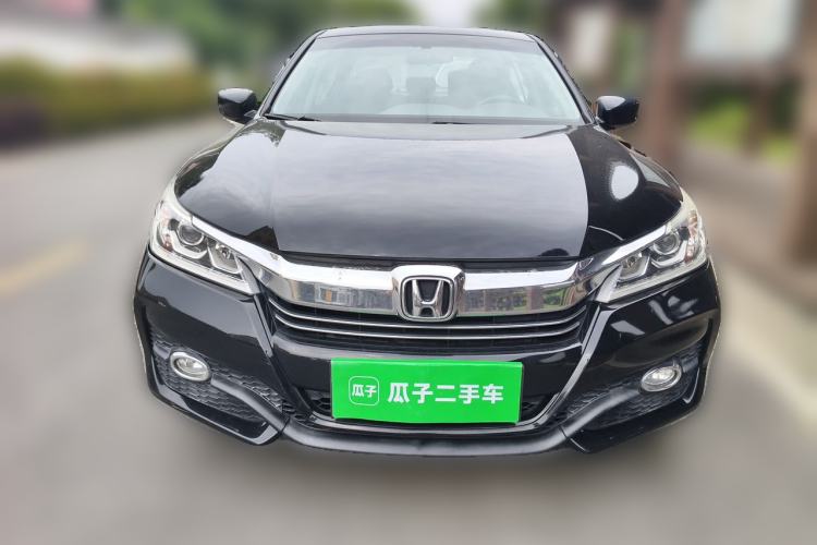 Used Honda Accord 2016 2.0L Comfort Edition Front