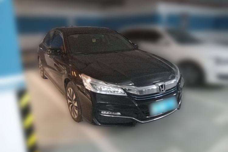 Used Honda Accord 2016 Hybrid 2.0L Sharp Edition Front Right 45 Deg