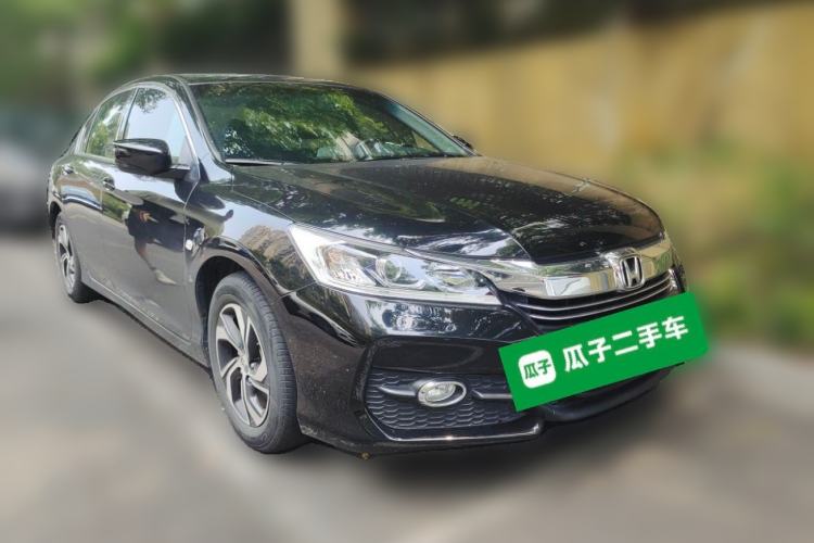 Used Honda Accord 2016 2.0L Elite Edition Front Right 45 Deg