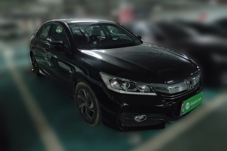 Used Honda Accord 2016 2.0L Comfort Edition Front Right 45 Deg