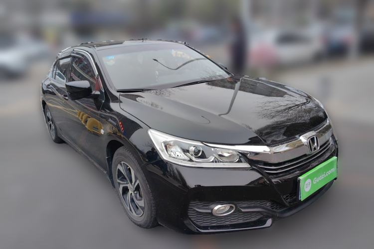 Used Honda Accord 2016 2.0L Comfort Edition Front Right 45 Deg
