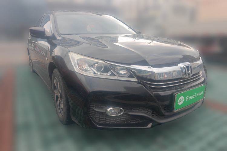 Used Honda Accord 2016 2.0L Comfort Edition Front Right 45 Deg