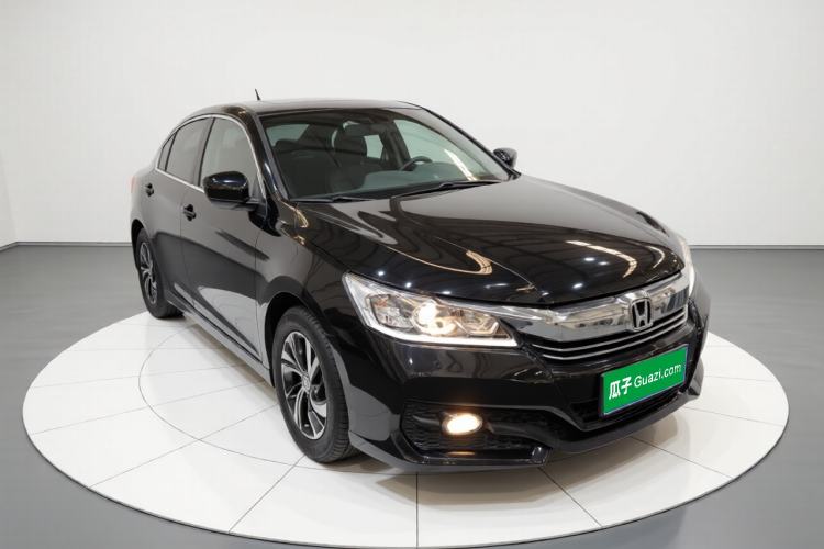 Used Honda Accord 2016 2.0L Comfort Edition Front Right 45 Deg