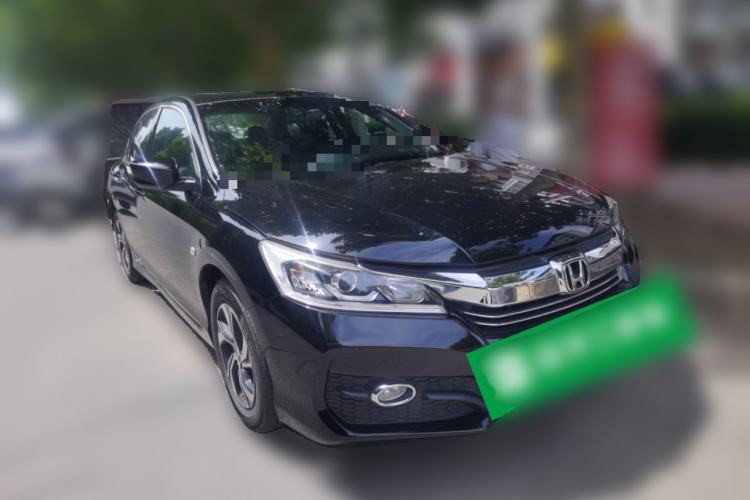 Used Honda Accord 2016 2.0L Comfort Edition Front Right 45 Deg