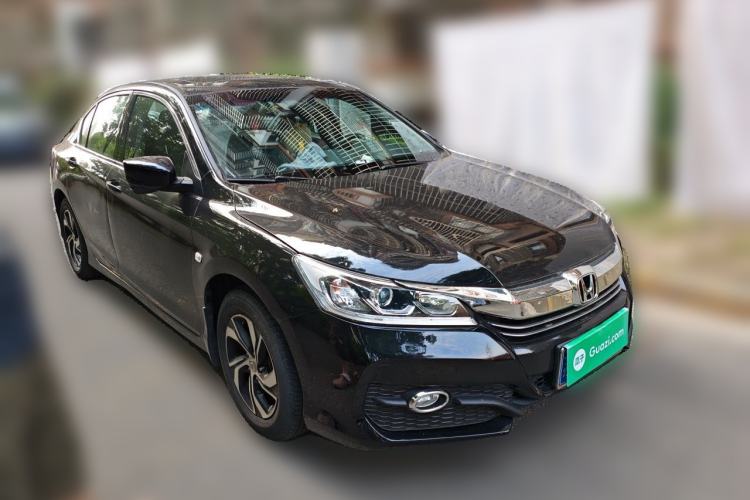 Used Honda Accord 2016 2.0L Elite Edition Front Right 45 Deg