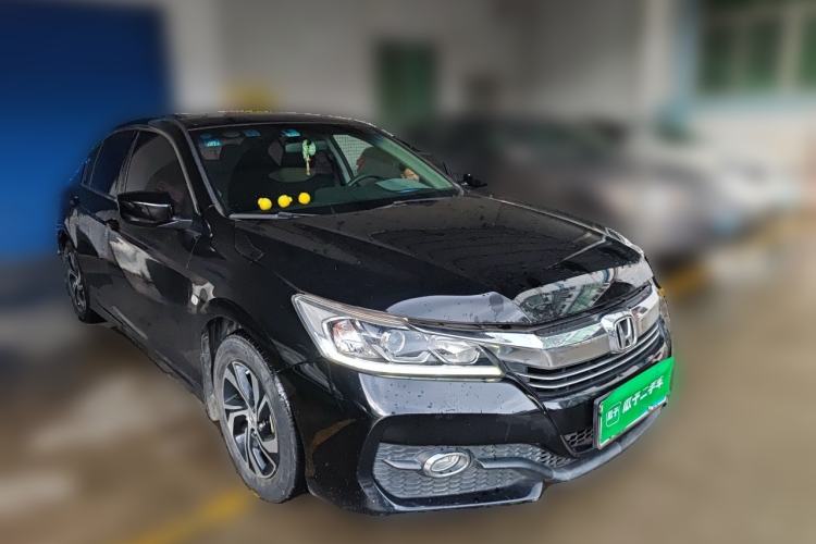 Used Honda Accord 2016 2.0L Comfort Edition Front Right 45 Deg