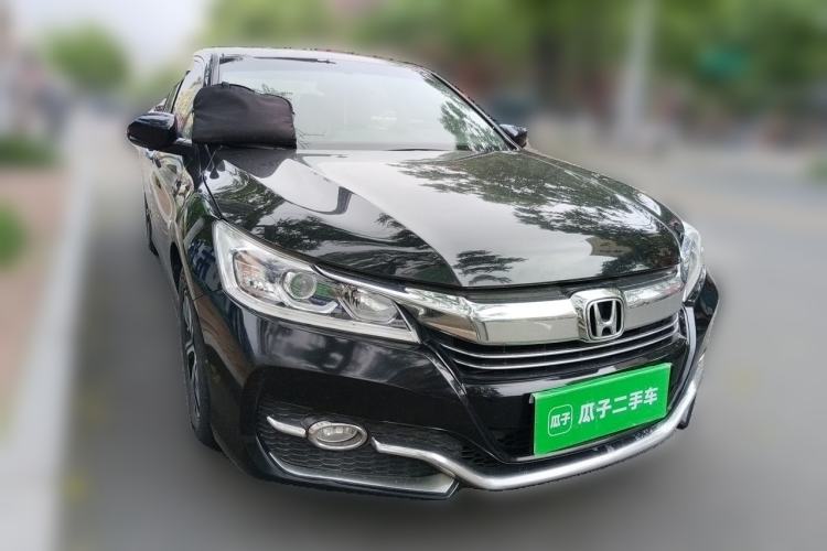 Used Honda Accord 2016 2.0L Comfort Edition Front Right 45 Deg