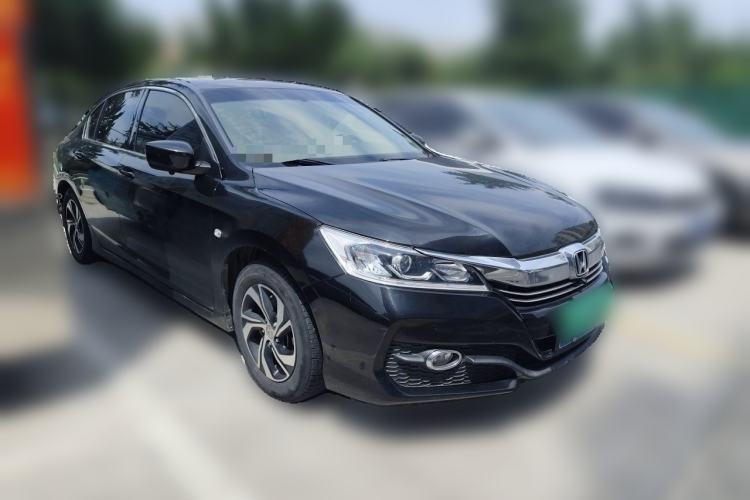 Used Honda Accord 2016 2.0L Comfort Edition Front Right 45 Deg